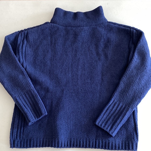 Catherine MaLandrino Heavy knit Blue, high Neck Sweater. Size M - Picture 2 of 6